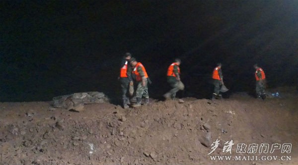 ������ҹ����(zh��n)ʿ��?n��i)�Ȼ�?ji��n)����һ����ȫ���_������Ⱥ������ؔ�a(ch��n)��ȫ��