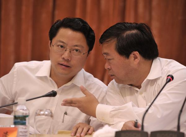 2012��07��19�������Kʡ�Ͼ������r(sh��)���Ͼ���ί��ӛ�ė��l(w��i)�ɺ����L(zh��ng)�����I(y��)�����Ͼ��Ѓɕ�(hu��)�� CFP �Y��